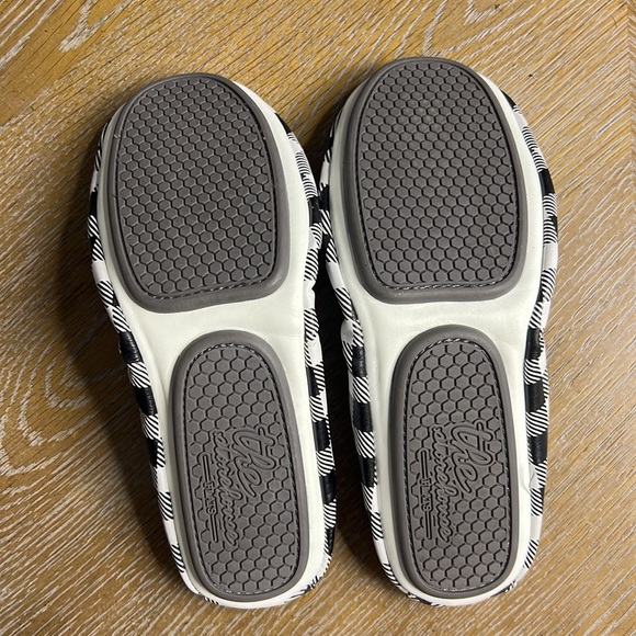THE STOREHOUSE FLATS Foldable Ballet Plaid Gingham Black White 7 - Picture 4 of 7